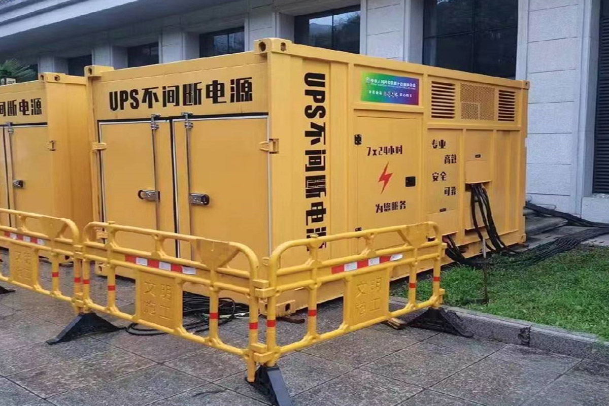 咸宁发电机租赁施工现场